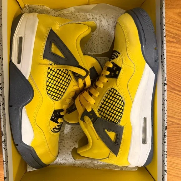 Air Jordan 4 Retro GS 'Lightning'